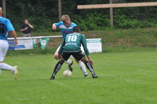 爱游戏平台-中超球队定位球战术对比研究，中超潜力中场